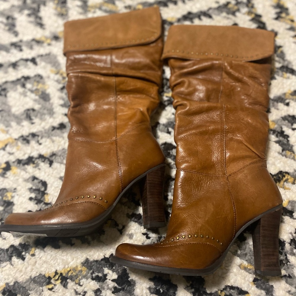 Keneth Cole reaction boots size 6